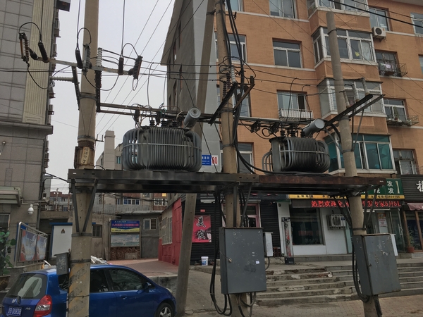 変圧器大連.JPG